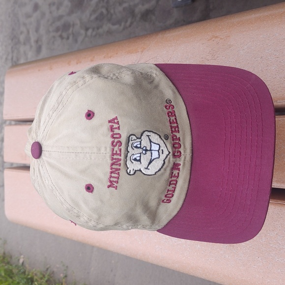 Vtg Minnesota Golden Gophers Embroidered Snapback Beige Maroon Hat Cap